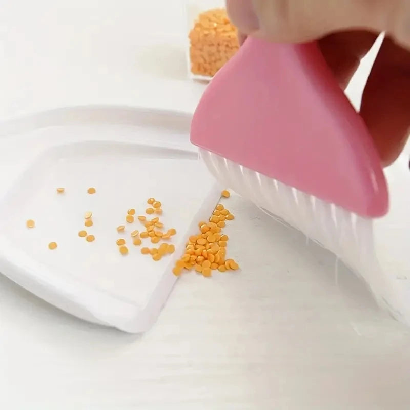  Mini Broom & Dustpan 